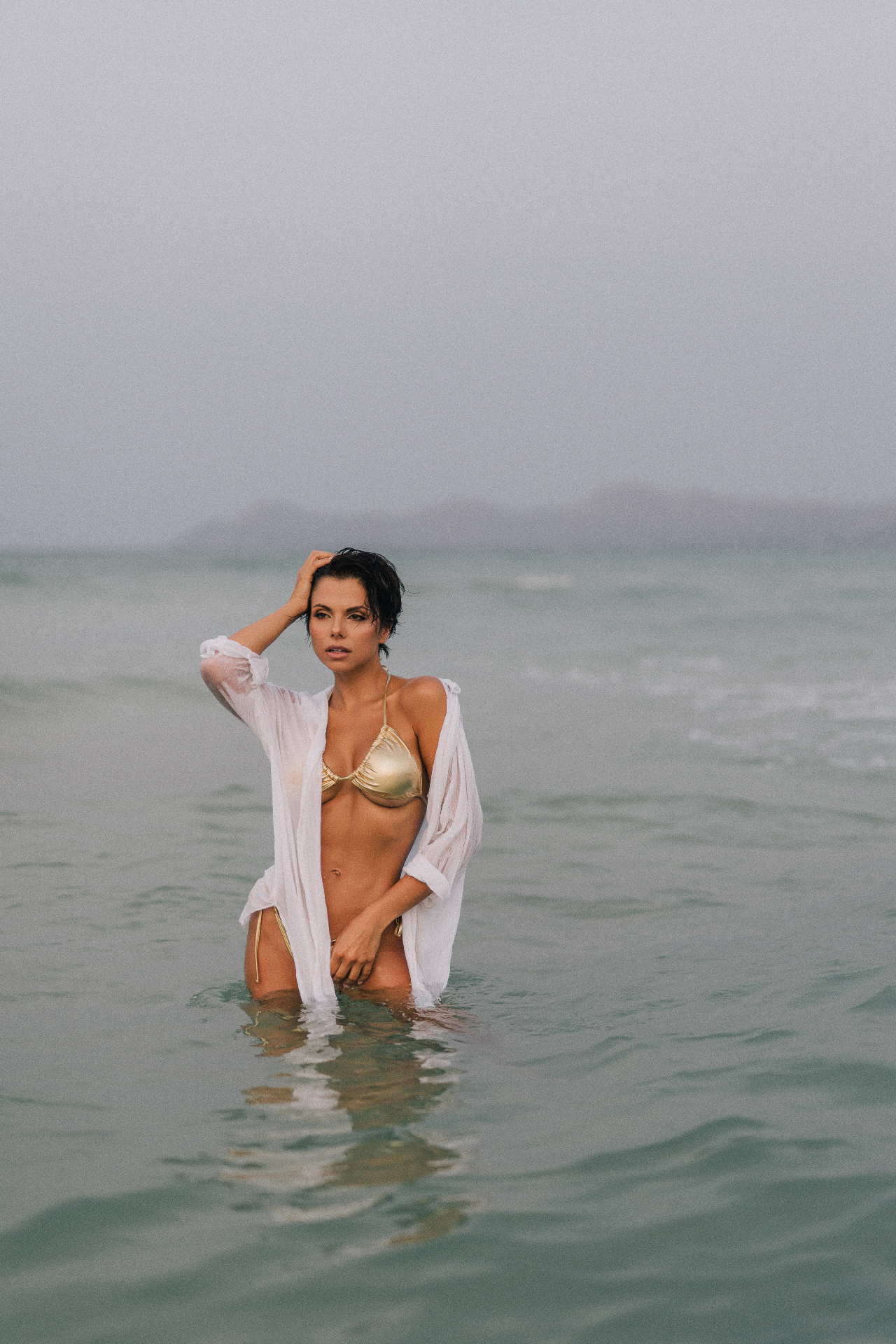 Dara Model commercial portfolio image: Ocean Breeze.